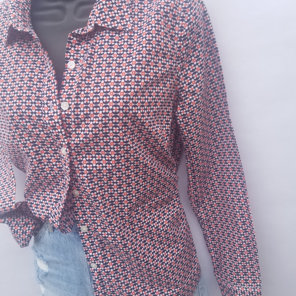 Crown & Ivy | Retro Print | Button Down Shirt